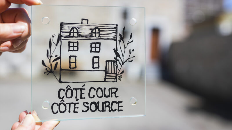 Le concept Côté cour, Côté source