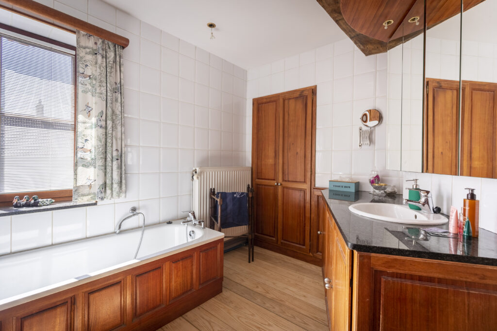 Salle de bain chambre d'hôte Chaudfontaine